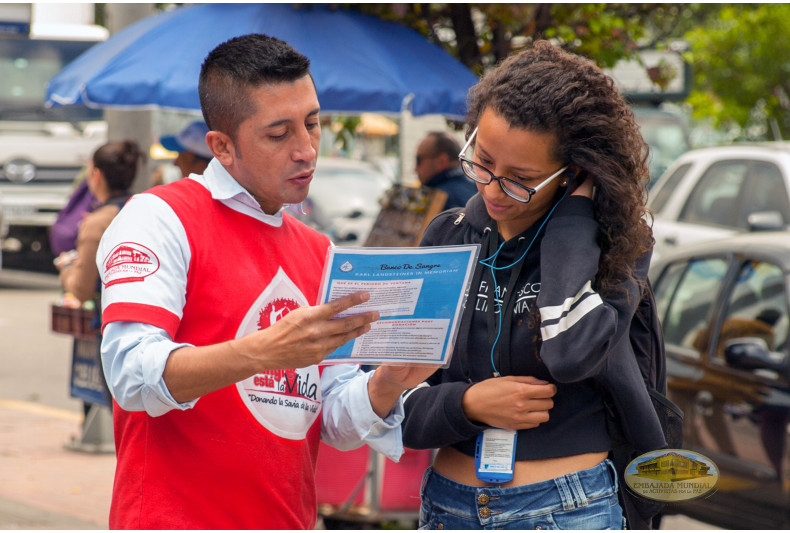 50 voluntarios