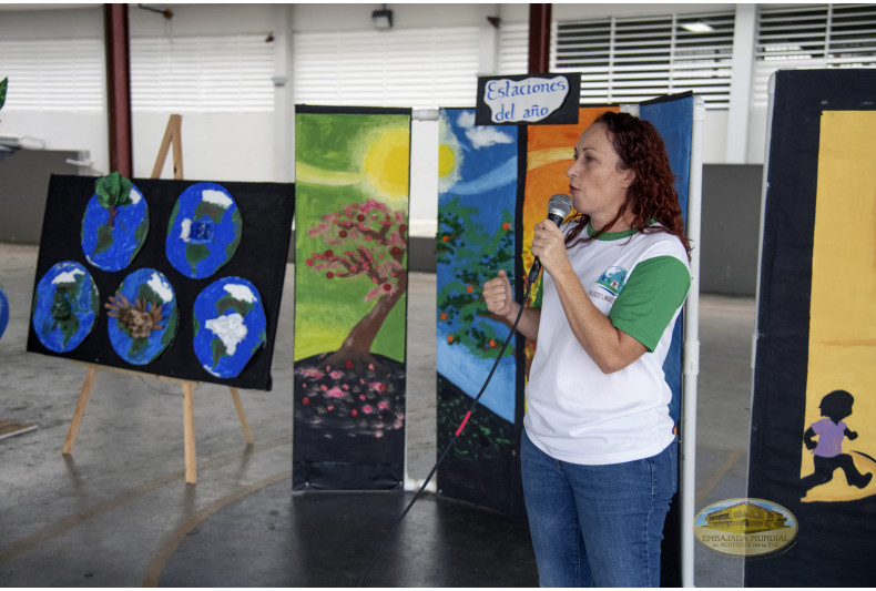 Exposición de módulos sobre educación ambiental.