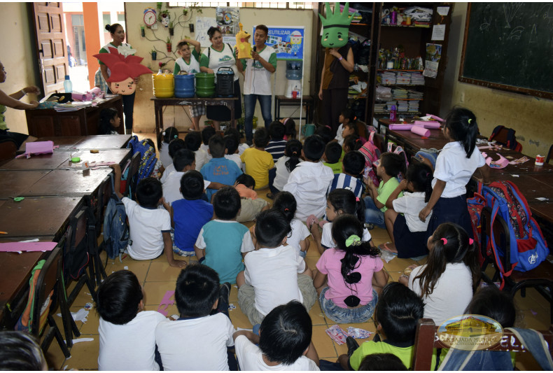 Talleres de educación ambiental en  la Unidad Educativa “Juan Ardaya Méndez”