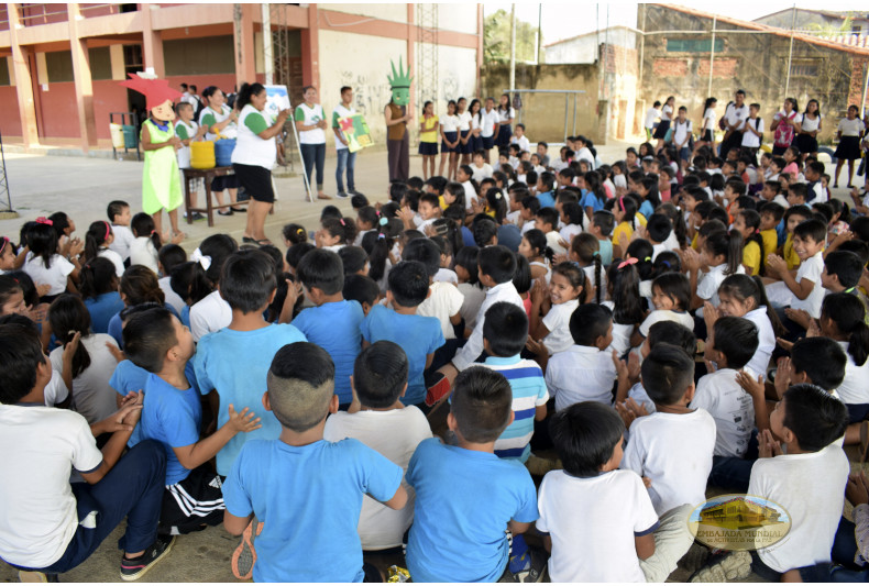 13 docentes junto a estudiantes hicieron parte del desarrollo del taller ambiental