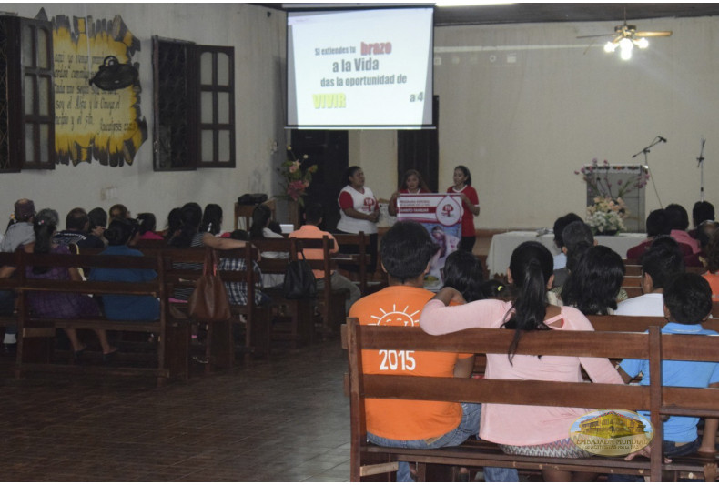 Charlas de sensibilización del PEC-VIDA en iglesia “Jesús Fuente de Agua Viva”