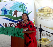 Directora de la Casa de Asuntos Indígenas de Rioacha, Ketty Pushaina apoyando la Proclama de Constitución de los Derechos de la Madre Tierra