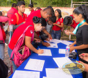 jóvenes participantes