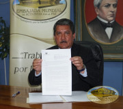 Decreto por la Madre Tierra Decreto por la Madre Tierra