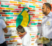 Alumnos pintan mural en su escuela Alumnos